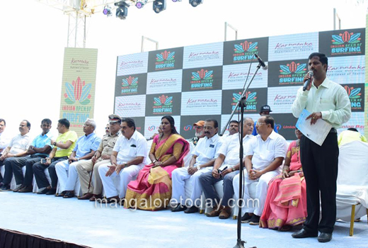 Three-day Indian Open Surfing  1
